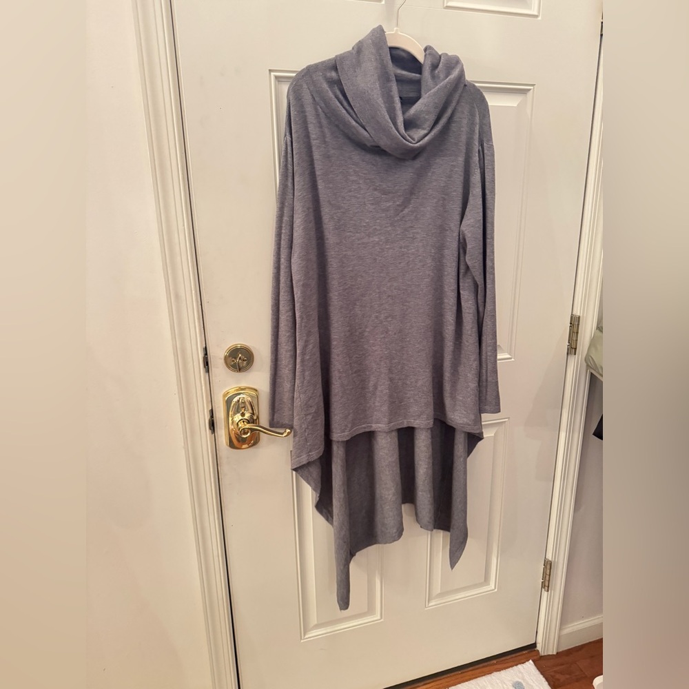M Made in Italy Womens Knitted Tunic with Pointy Hem size S